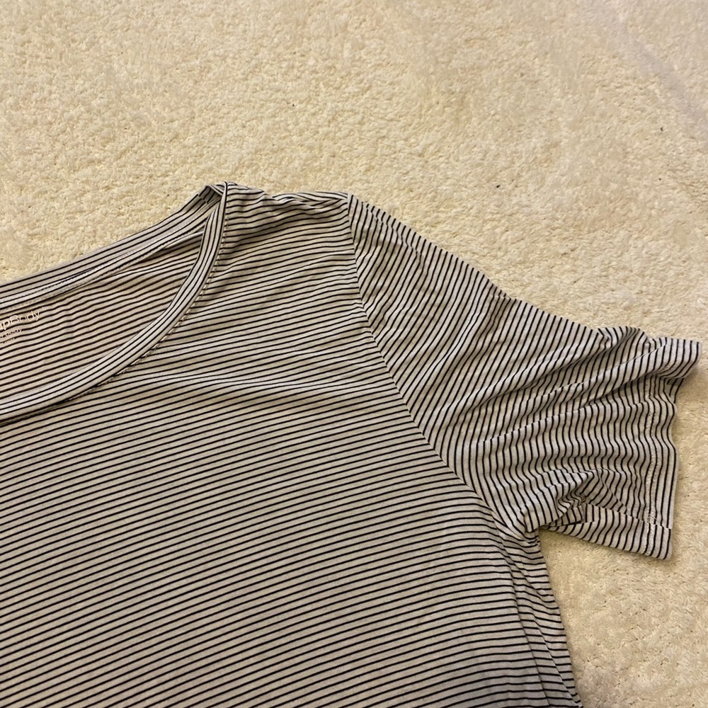 Striped tee - Picture 2 of 3